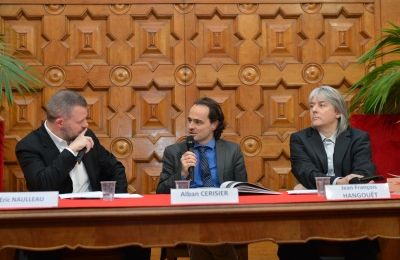 2013-12/Table ronde Naulleau 1400.jpg